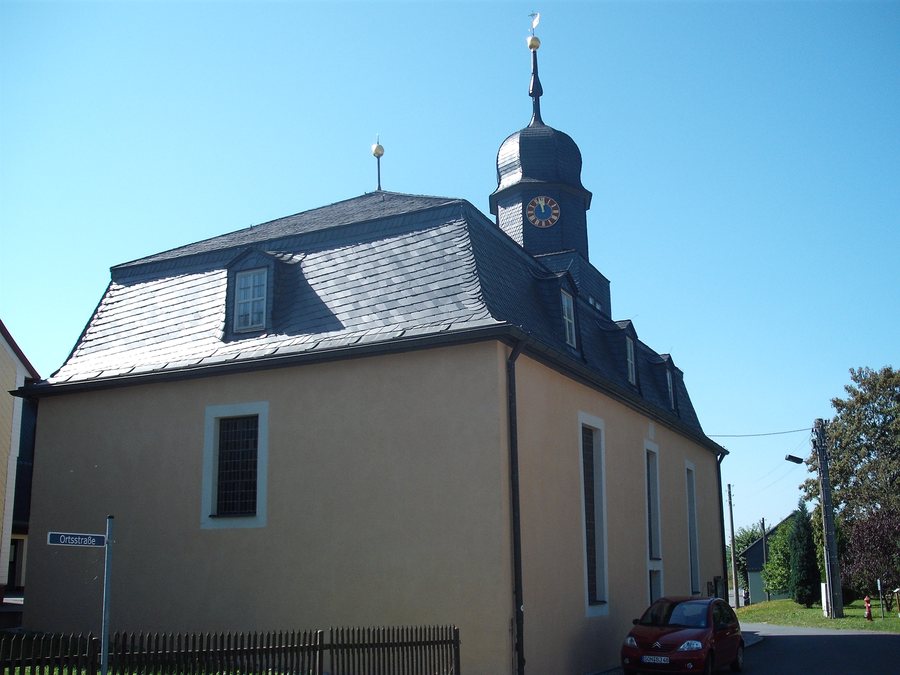 File:Matthaeuskirche zu Spechtsbrunn.jpg