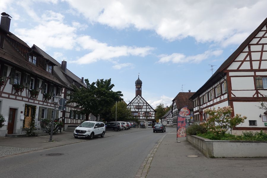 File:Bermatingen Ortskern.jpg