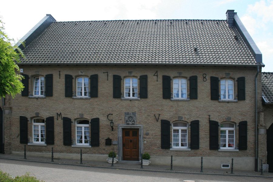 File:Titz Denkmal-Nr. 51, Velderstraße 9 (1692).jpg