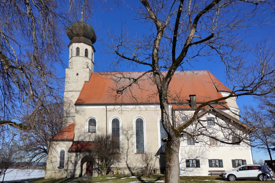 File:Wallfahrtskirche Allerheiligen Warngau 01.jpg
