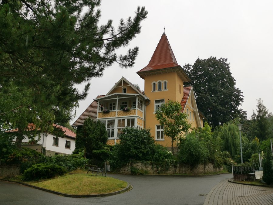 Denkmalgeschützte Villa in der Friedrichsdorfer Straße 28 in Bad Suderode