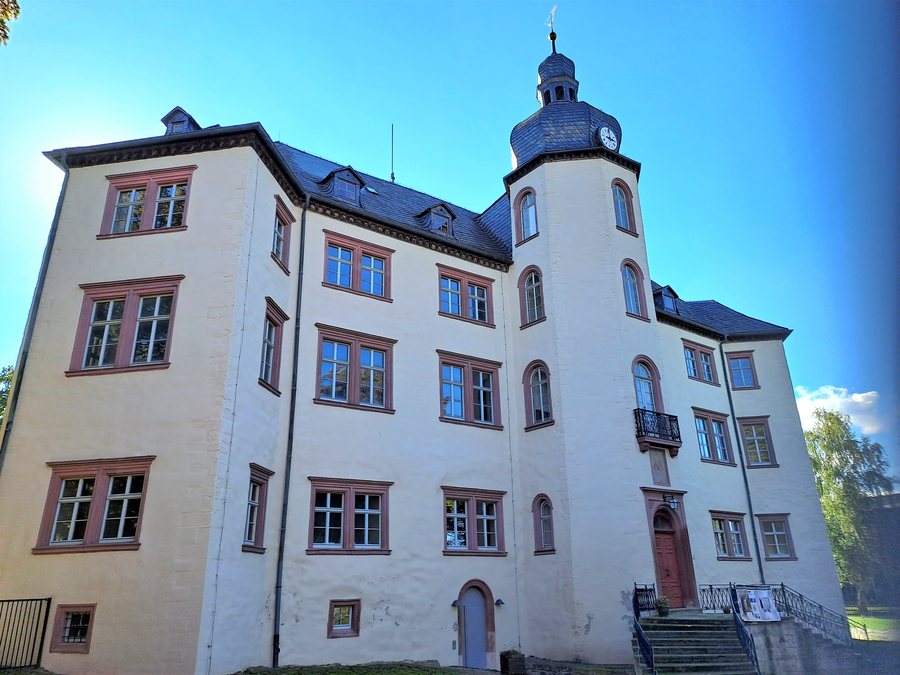 File:Schloss Wiehe 05.jpg