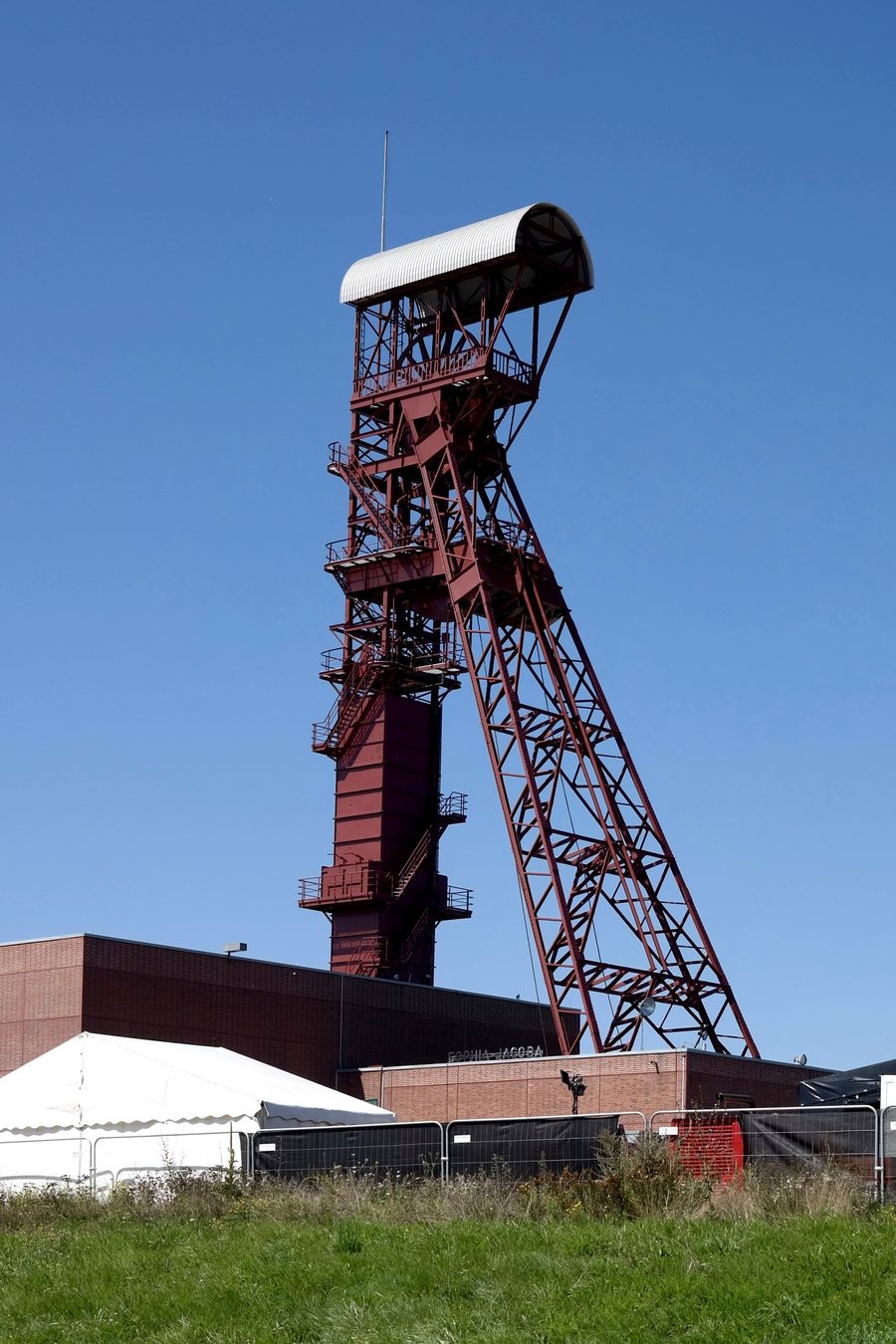 File:Zeche Sophia Jacoba Schacht 3 Hückelhoven.jpg