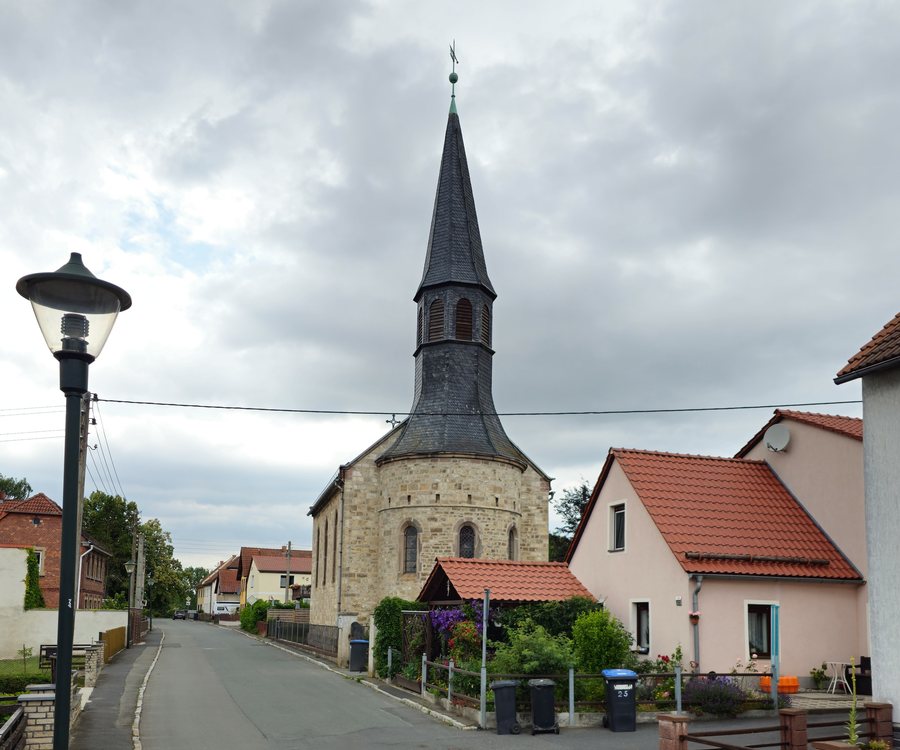 File:Peuschen, Dorfkirche (01).jpg