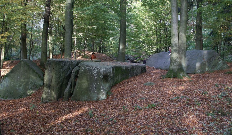 File:Haunetal lange steine.jpg