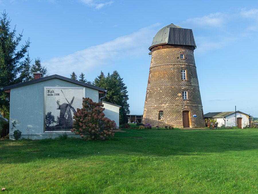 File:Niemegk Turmhollaendermuehle-02.jpg
