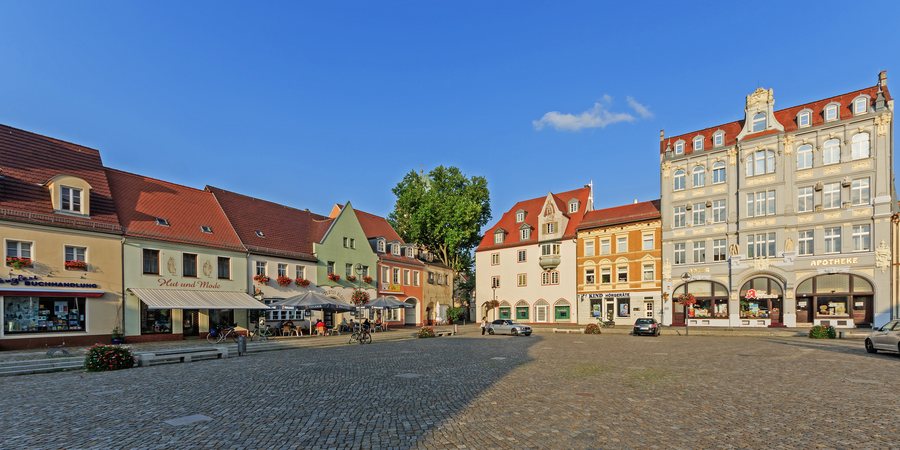 File:Niederlausitz Senftenberg 07-2015 img7 Markt.jpg