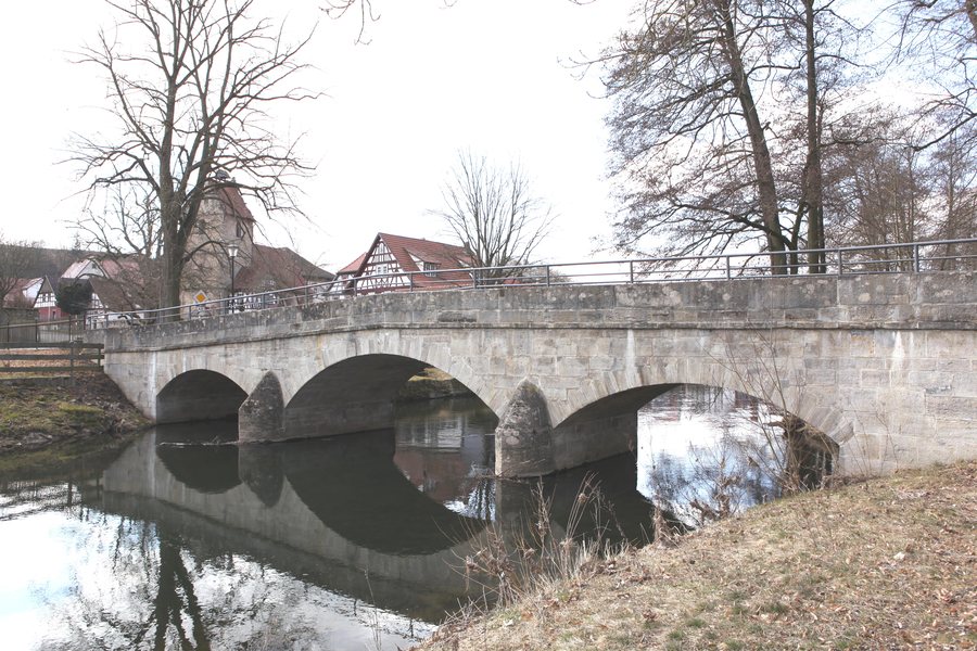 File:Henfstädt-Werrabrücke.jpg
