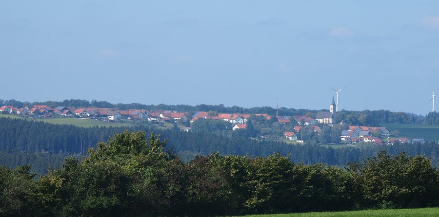 File:Unteregg vom Fuchsberg Pano.jpg