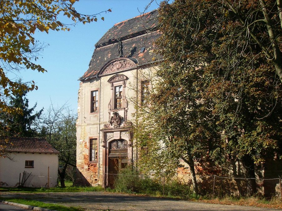 File:231010-LangenlNdSchloß2.jpg