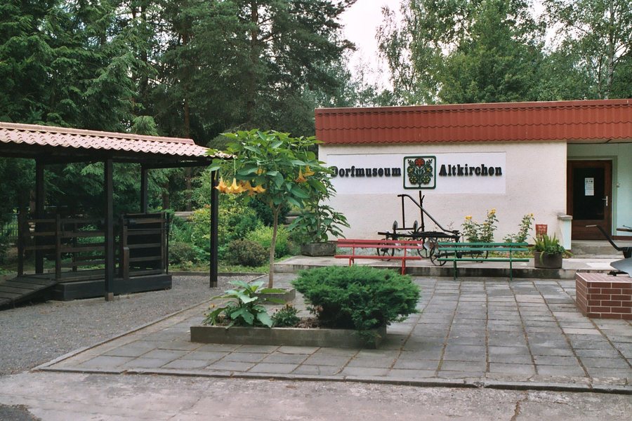 File:Altkirchen, village museum.jpg