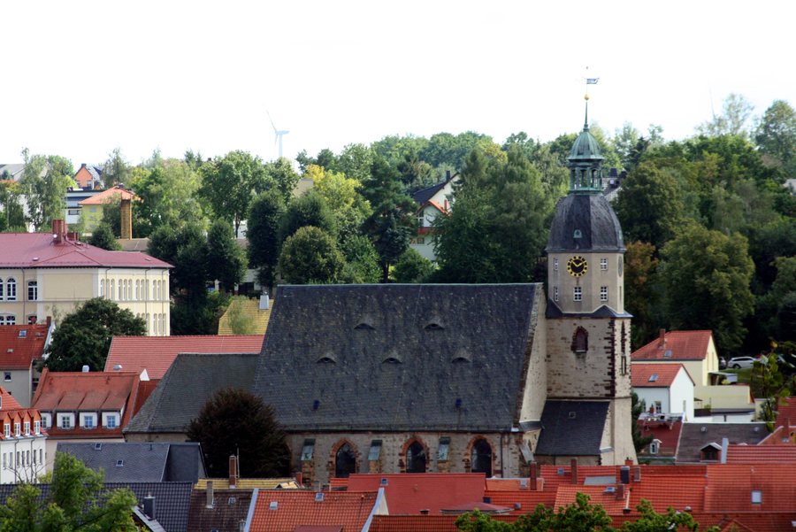 File:St. Nikolaikirche Schmölln 1.jpg