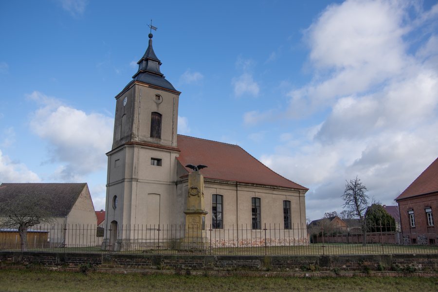 File:Wollin Kirche 2022CF 01.jpg