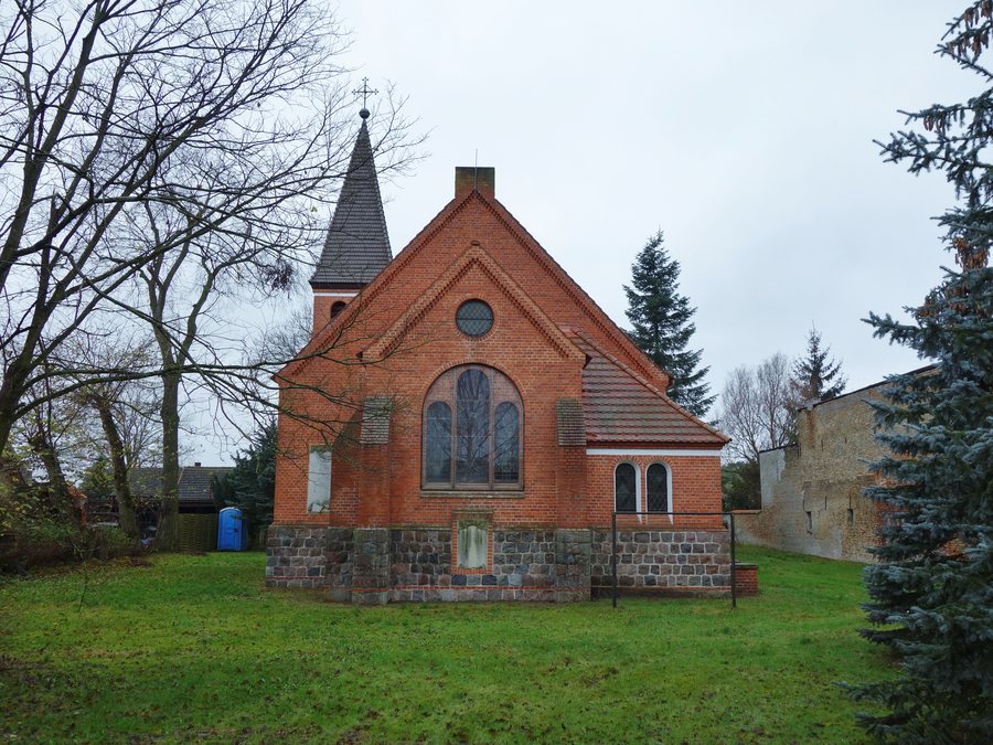 File:Dorfkirche Liebenthal (Oberhavel) 2017 E.jpg
