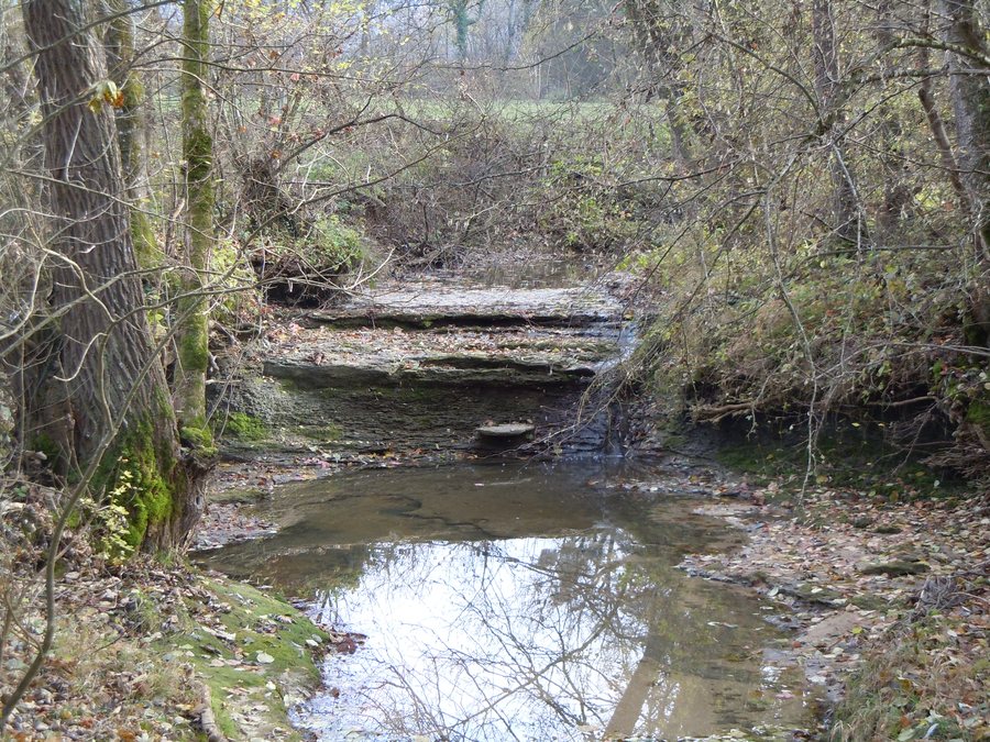 File:Wiesaz-Wasserfall Gomaringen.jpg
