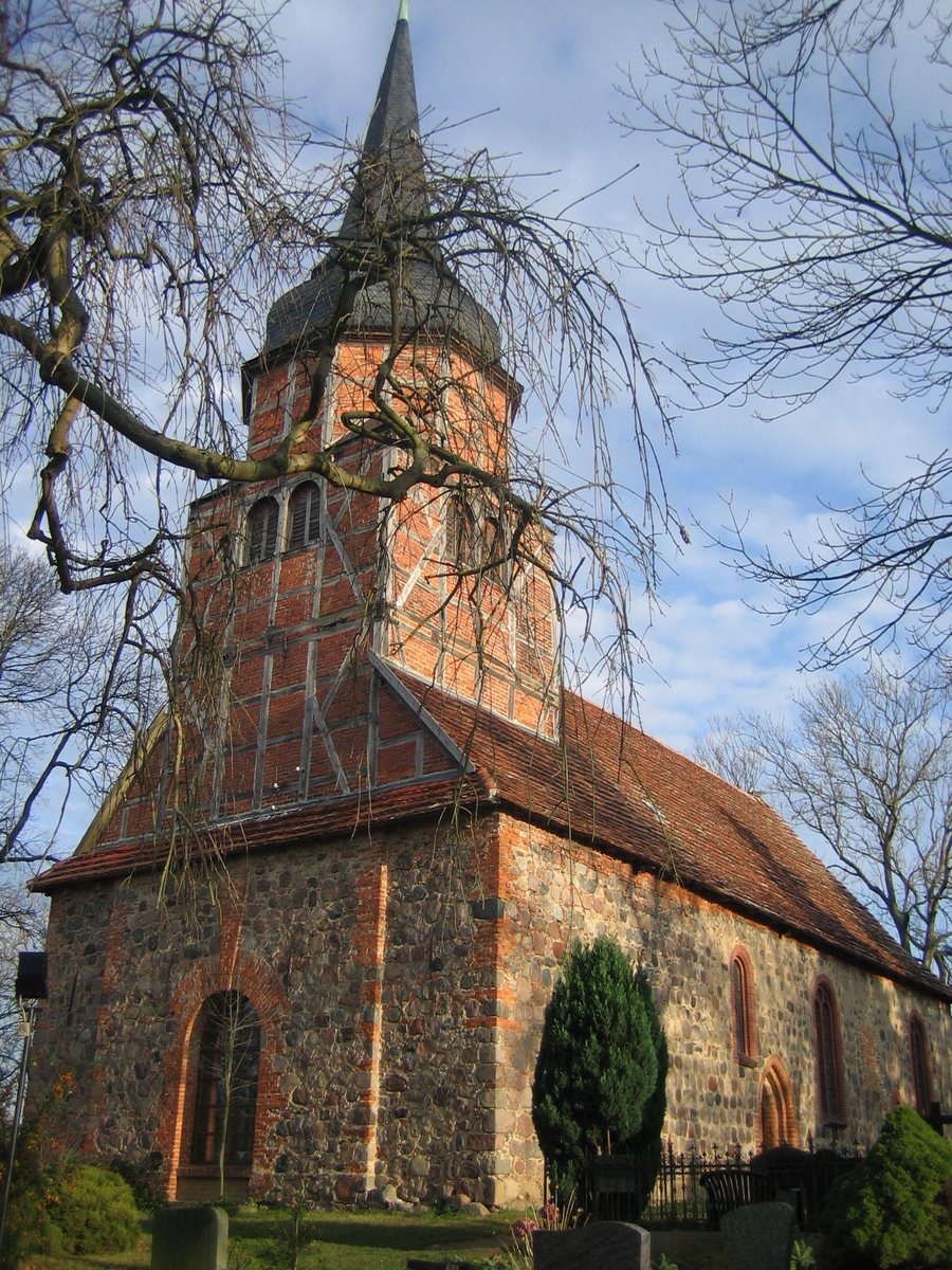 File:Groß-Nemerow-Kirche.jpg