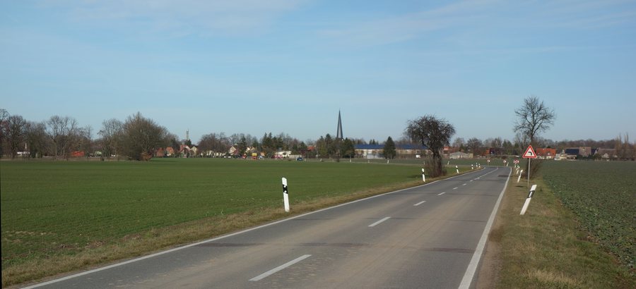File:Panorama Wildberg (Temnitztal) 2019 W.jpg