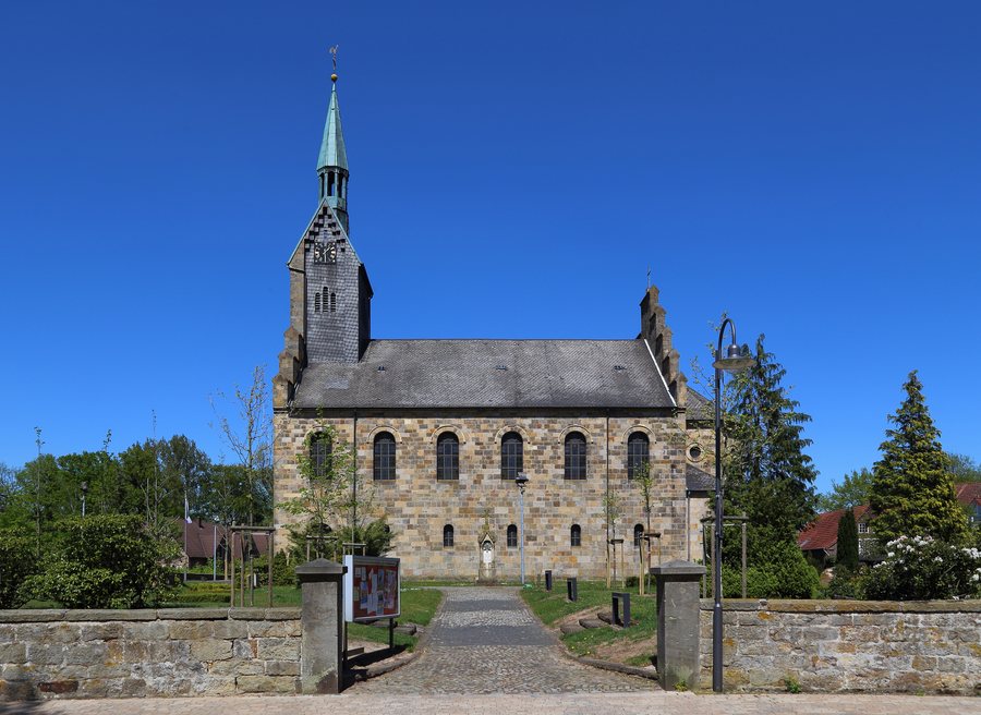 File:Ladbergen Evangelische Kirche 02.jpg
