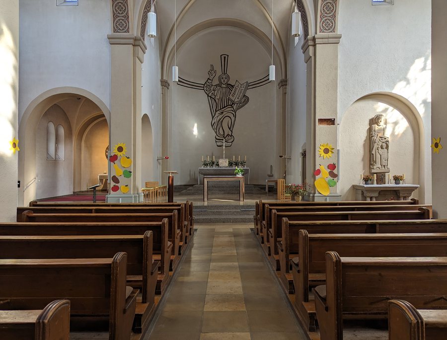 File:Gaggenau-St Josef-17-zum Chor-2023-gje.jpg