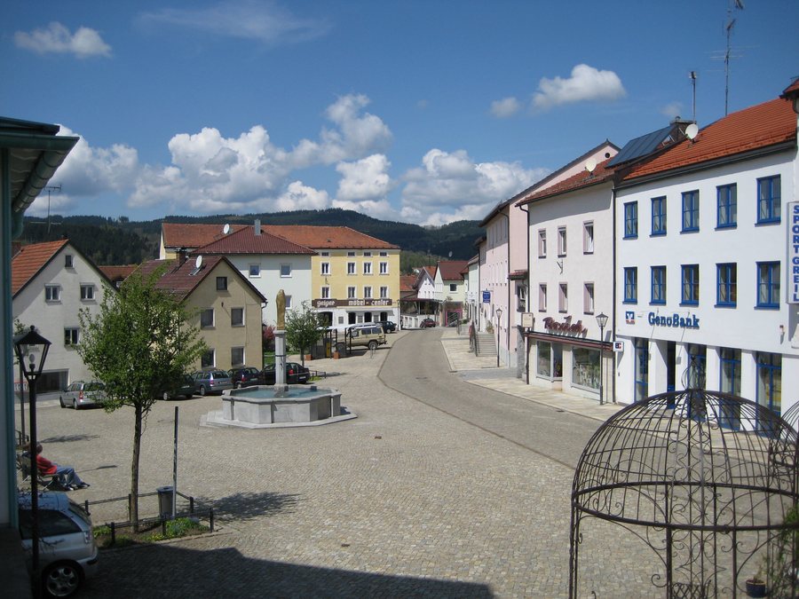 Ruhmannsfelden Marktplatz 2