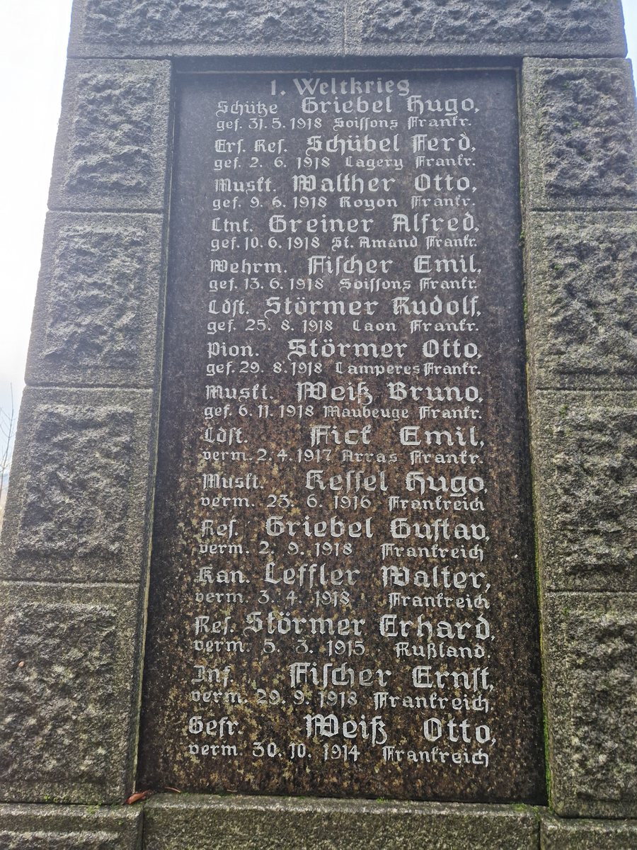 War memorial Goldlauter 02