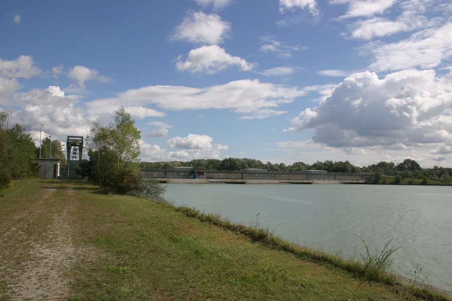 Inn-02-Staustufe Perach-2006-gje.jpg