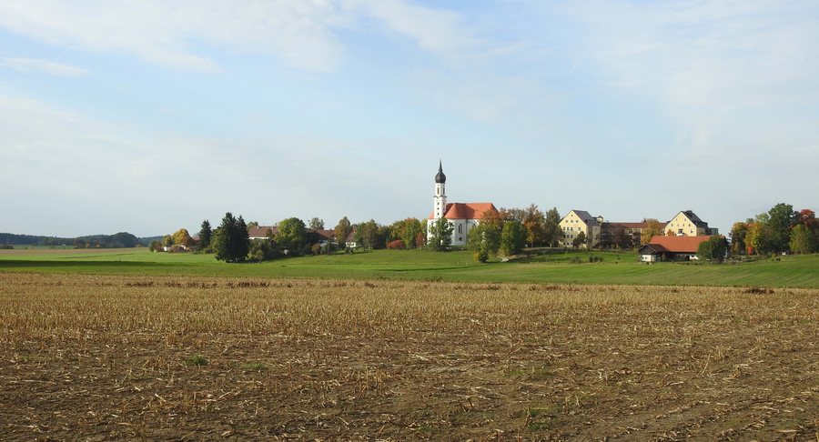 File:Vilgertshofen, LL v S 300917.jpg
