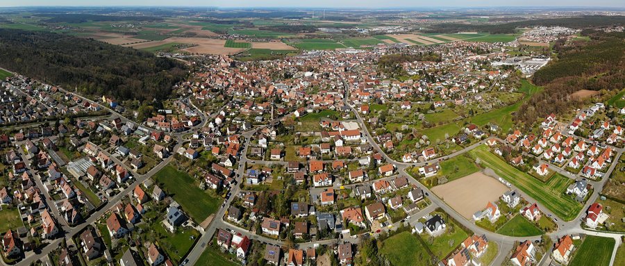 Cadolzburg Panorama von Süden Luftaufnahme (2020)