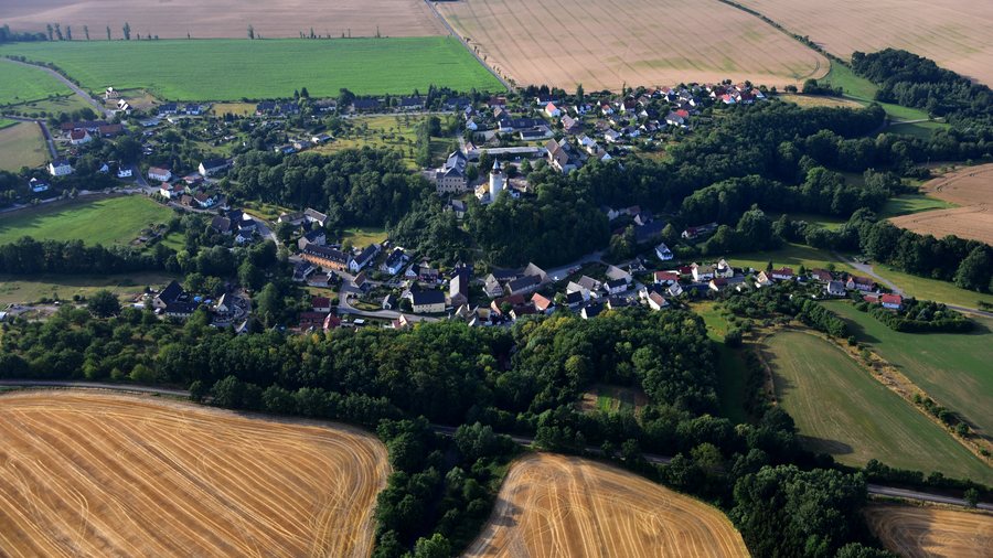 File:KLG 4597 Posterstein.jpg