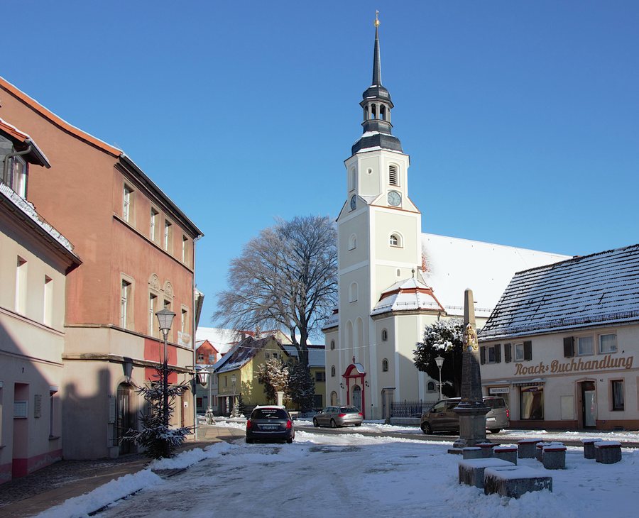 File:Kirche Elsterwerda Januar 2021 S John Eda IMG 5198 b.jpg