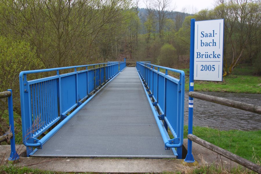 File:Pottiga Saalbachbrücke (1).JPG