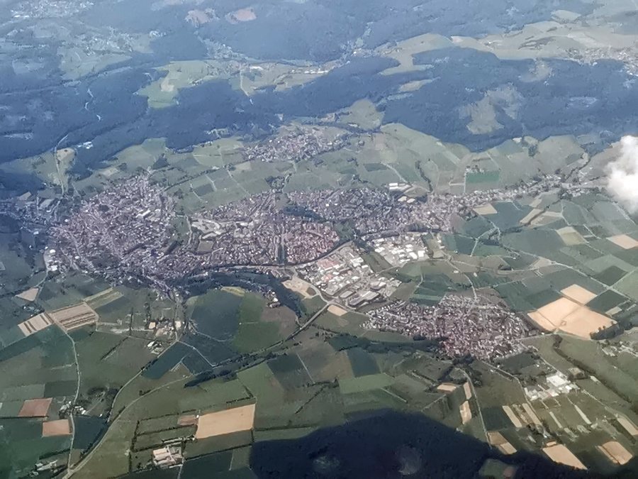 File:Luftbild von Neu-Anspach.jpg