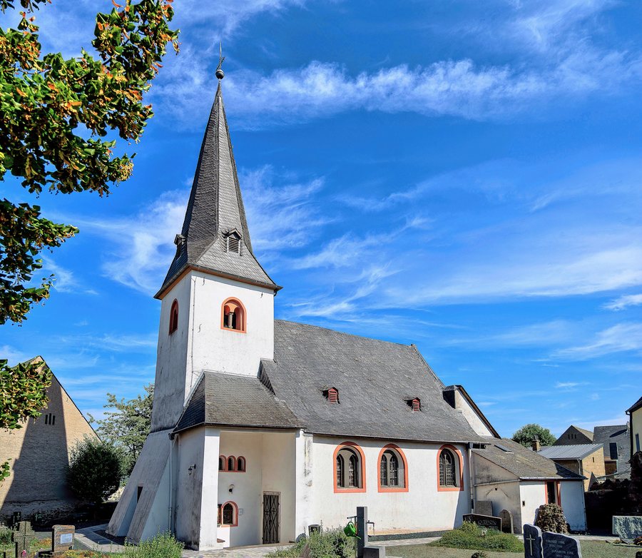 File:Gappenach, Pfarrkirche St. Maximin.jpg
