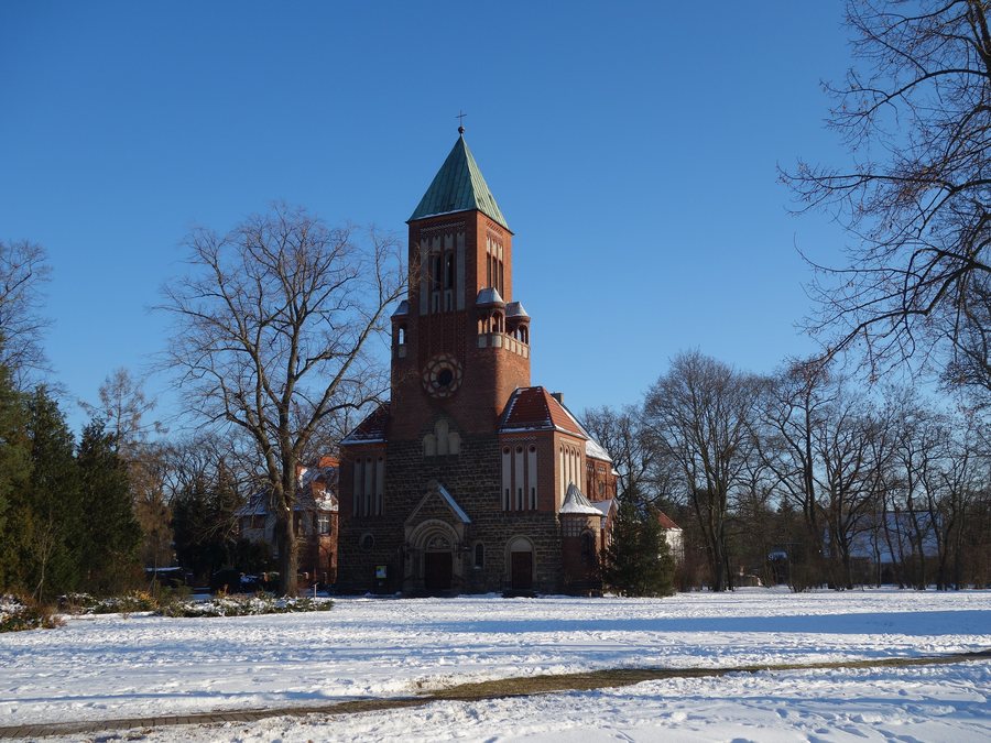 File:St.-Antonius-Kirche Eichwalde 2021 NW.jpg