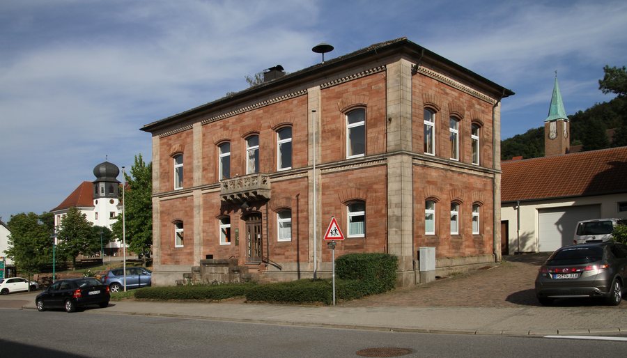 File:Schopp-Hauptstrasse 13-Rathaus-01-gje.jpg