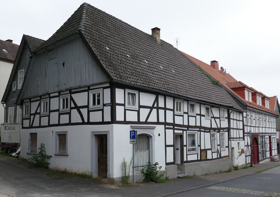 File:Brakel - Königstraße 1.jpg