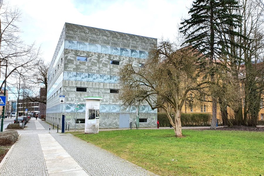 File:Uni-Bibliothek Eberswalde 2023 WNW.jpg