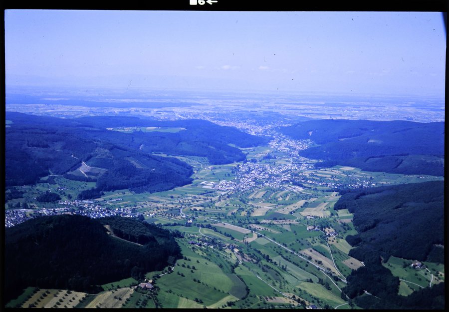 File:Seelbach- Schuttertal mit Seelbach, Richtung Lahr, von Süden (Luftbild) - LABW - Staatsarchiv Freiburg W 134 Nr. 110685.jpg