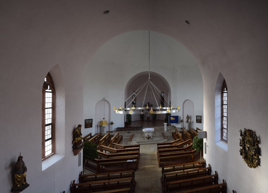 File:Johanneskirche Margetshöchheim Emporenblick 1.jpg