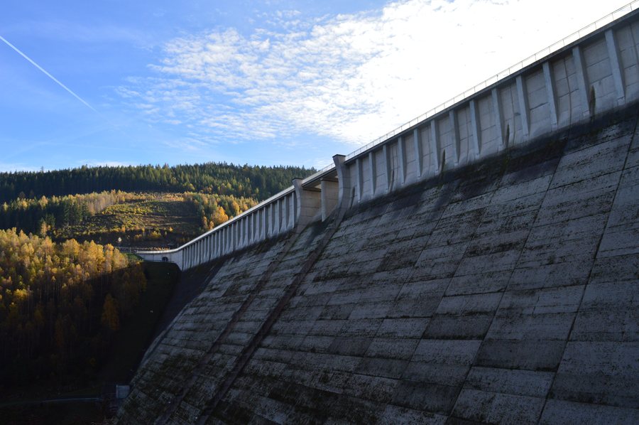 File:Talsperre Leibis-Lichte 2016 (3).jpg