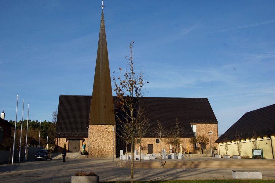 File:St Albertus Magnus - Dürnsricht 001.jpg