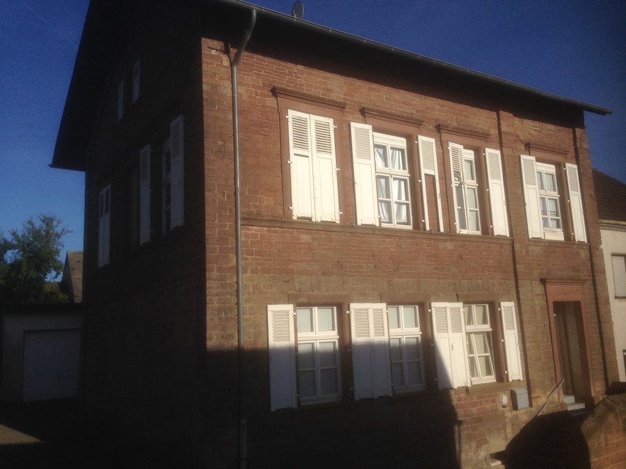 File:Ehemalige-Mädchenschule-Orenhofen-1.jpg