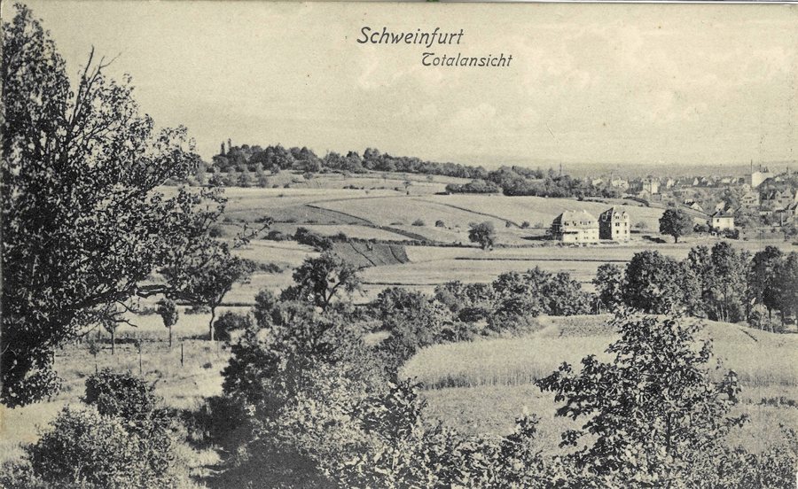 File:AK - Schweinfurt- Totalansicht.jpg