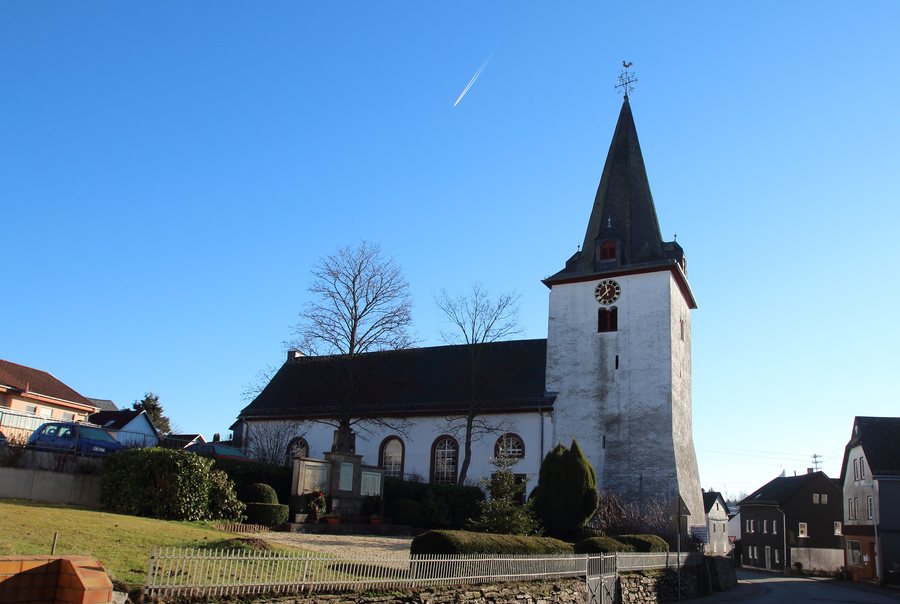 File:Evangelische Kirche Heidenrod Kemel (01).jpg