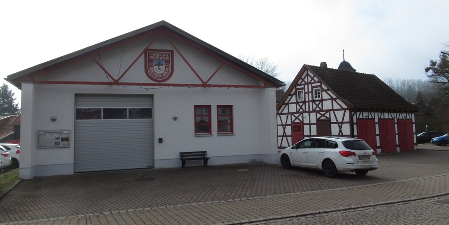 File:Feuerwehr Schnepfenthal.jpg