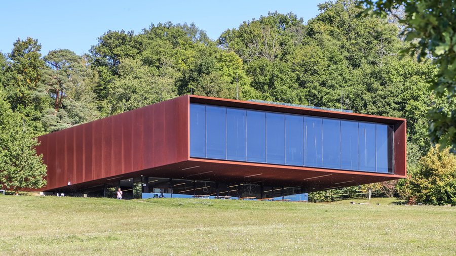 File:Glauburg Keltenwelt am Glauberg (Museumsgebäude).jpg