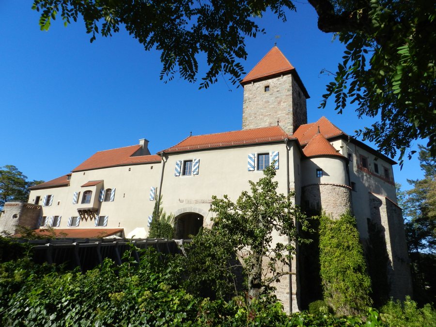 File:Burg Wernberg 2011 01.jpg