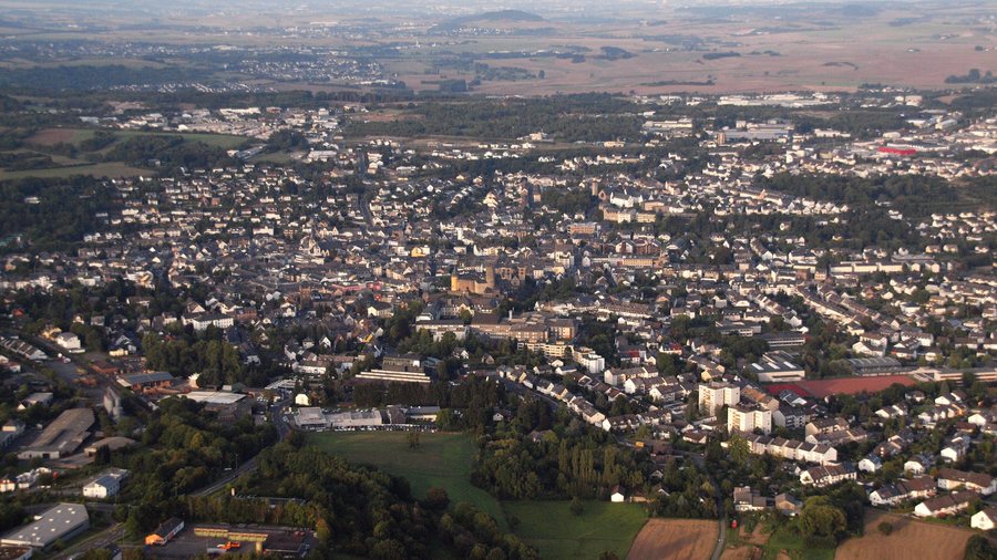 File:Mayen 001x.jpg