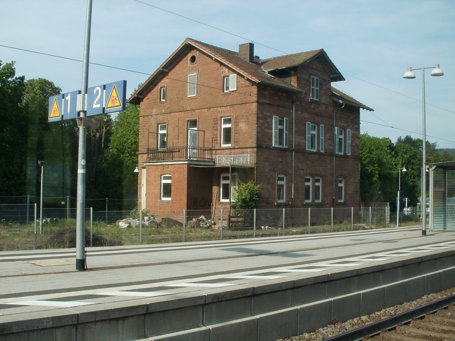 File:20110505Bahnhof Hochspeyer.jpg