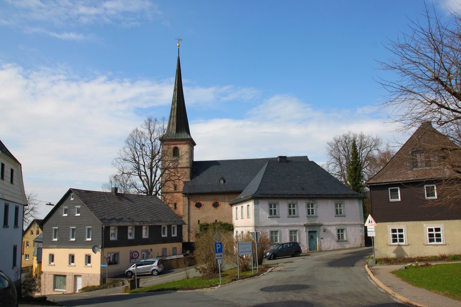 File:Presseck Marktplatz.JPG